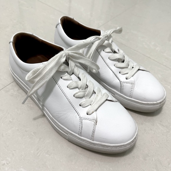 New Republic - Picture 1 of 4